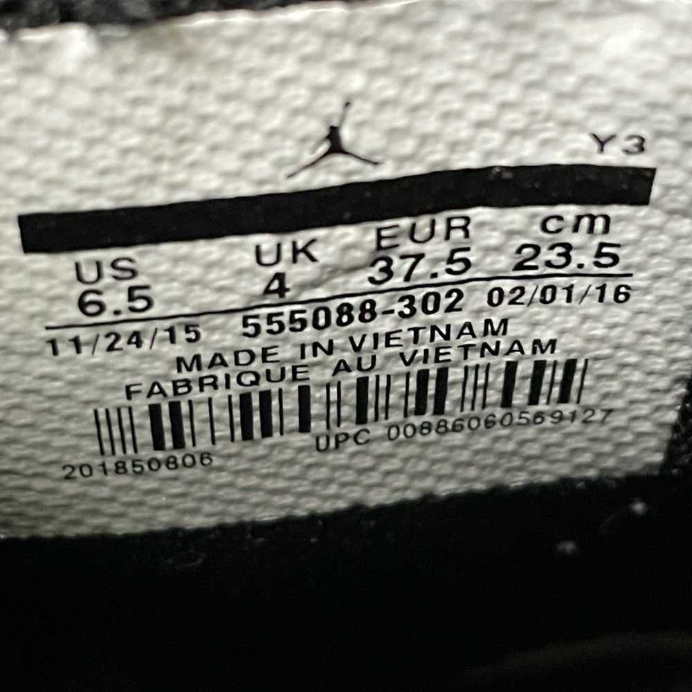 Nike Dunks - Picture 2 of 3